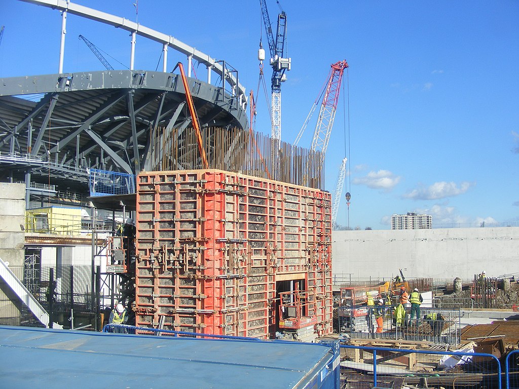 Tottenham Hotspur Stadium being build