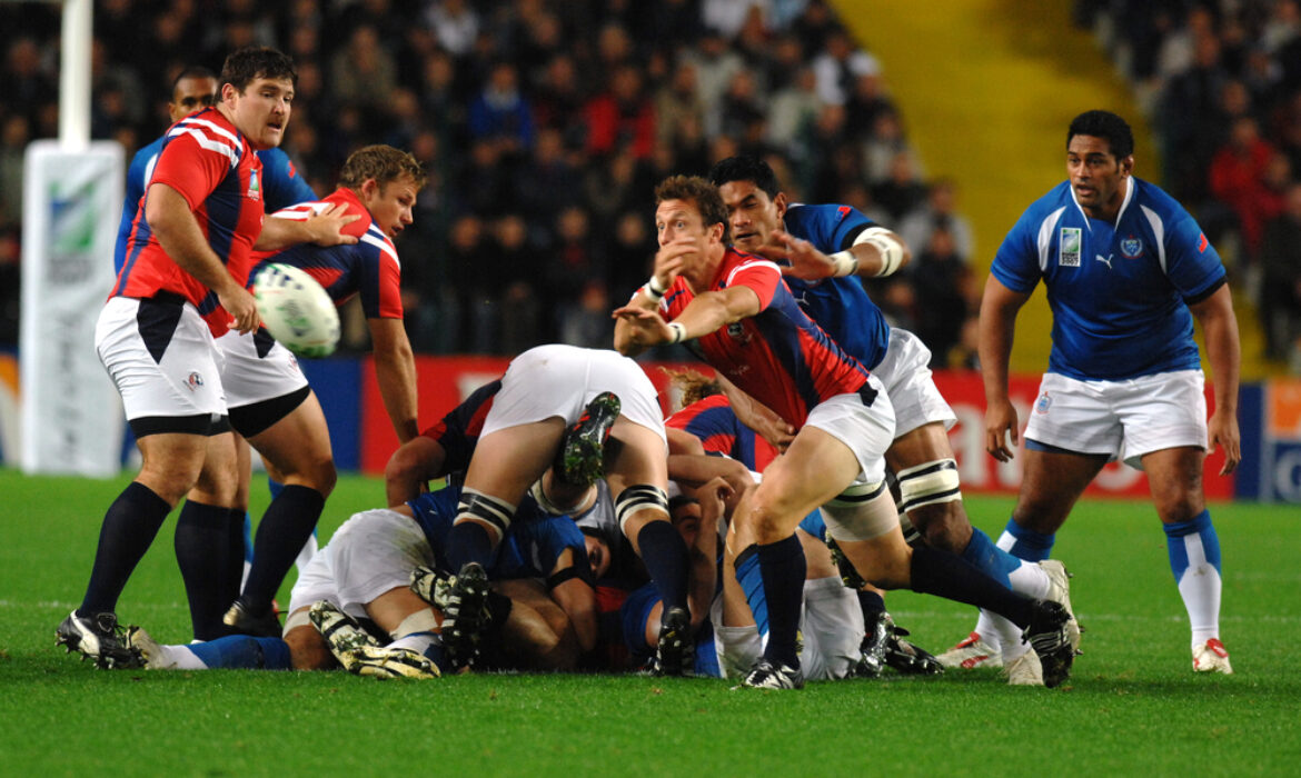 Saint-etienne,,France-september,27,,2007:,Usa,Rugby,Player,Chad,Erskine,,Throws