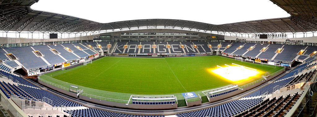 Ghelamco Arena panorama indoor