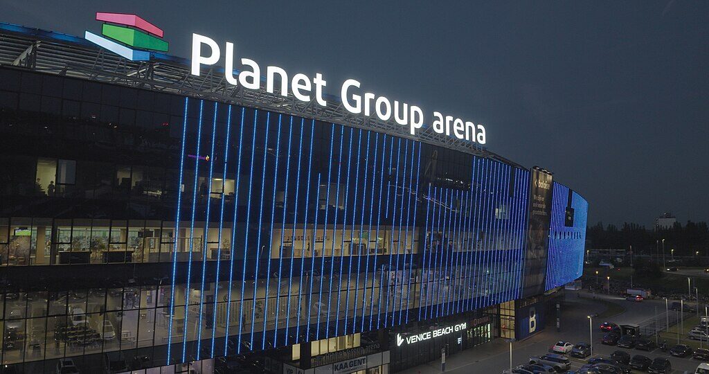 Planet Group arena by night - close view