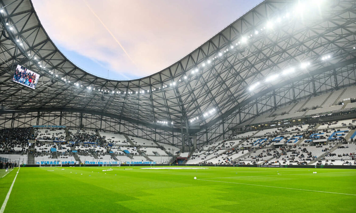 shutterstock_2222738979 (1) (1)