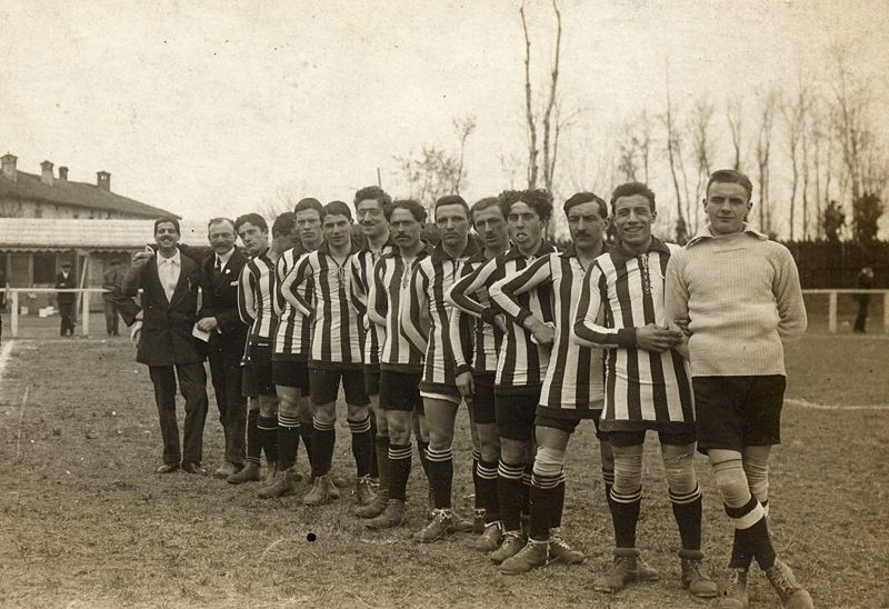 first Atalanta Bergamo team in 1907